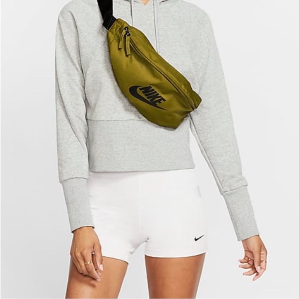 Nike Sportswear Unisex Green Heritage Hip Pack Fanny Pack Crossbody Bag